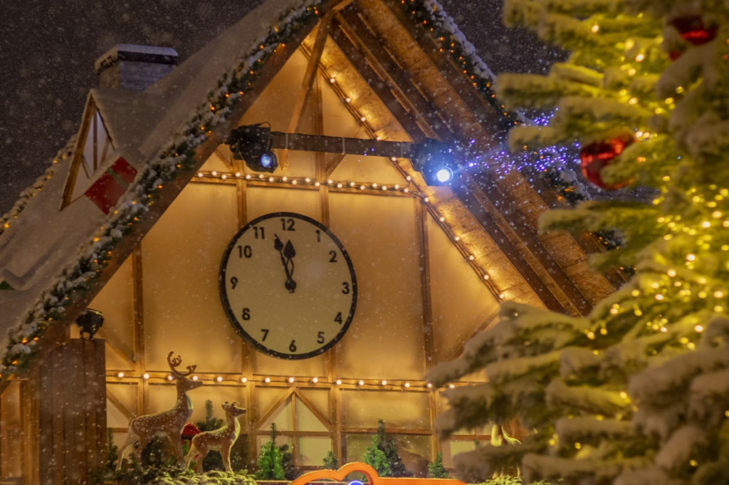 Kalėdinės mugės užsienyje 2025: magiškiausi Europos žiemos miestai