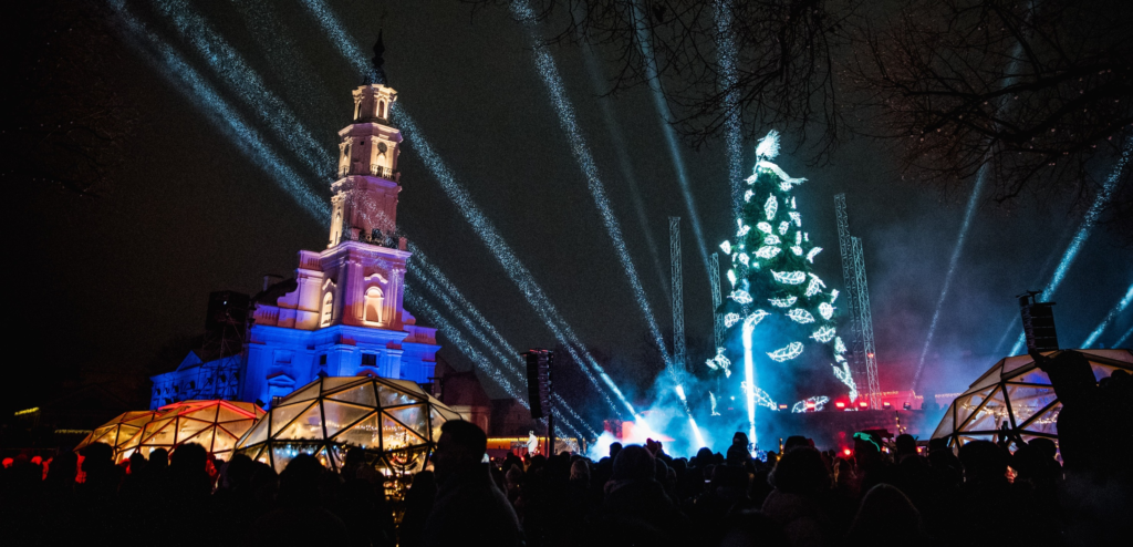 Kalėdinių eglių įžiebimai visoje Lietuvoje 2025: renginių datos ir vietos