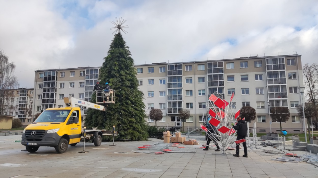 Kalėdinių eglių įžiebimai visoje Lietuvoje 2025: renginių datos ir vietos