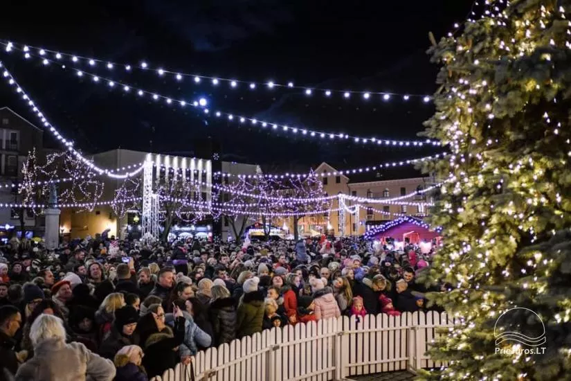 Kalėdinių eglių įžiebimai visoje Lietuvoje 2025: renginių datos ir vietos