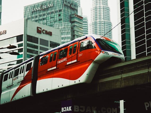 Kaip keliauti tarp Malaizijos miestų?