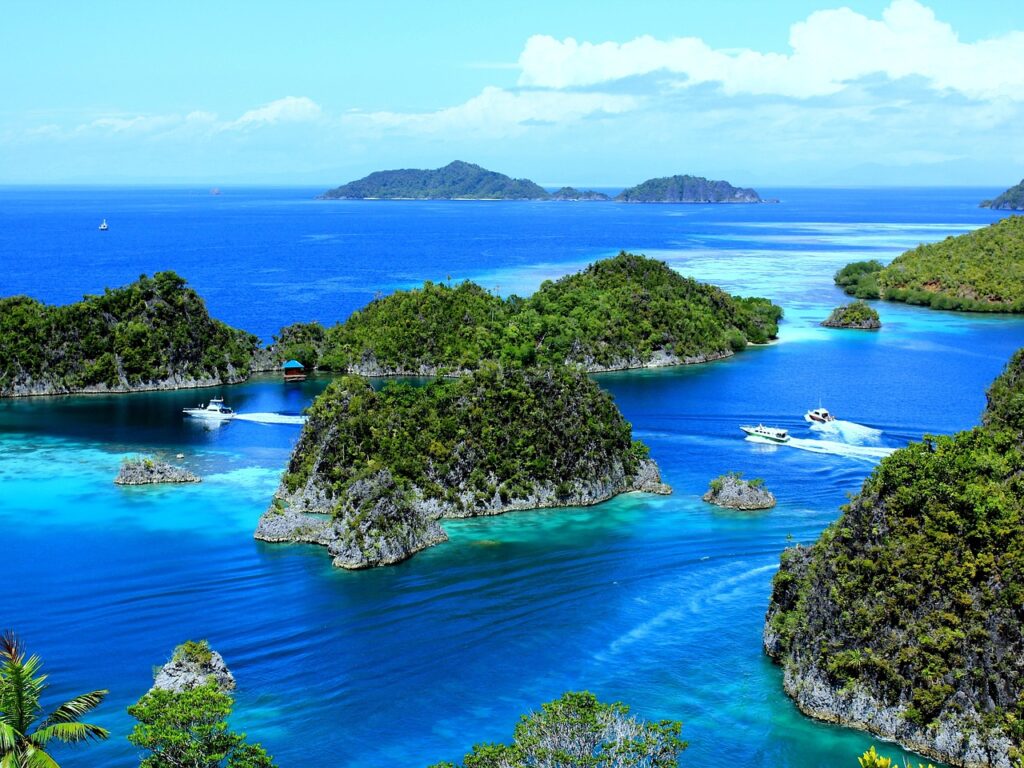 6. Raja Ampat – rojaus lagūnos