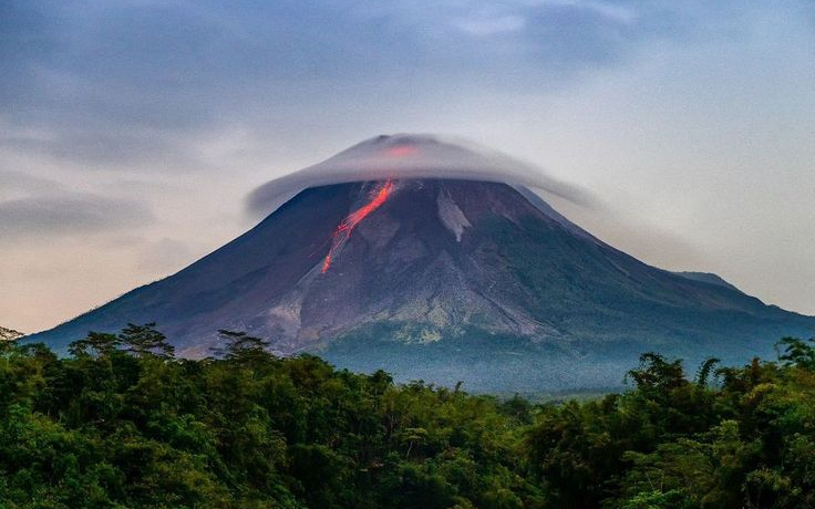 Ugnikalniai Indonezijoje – nuo Bromo iki Merapi: kvapą gniaužiantys reginiai