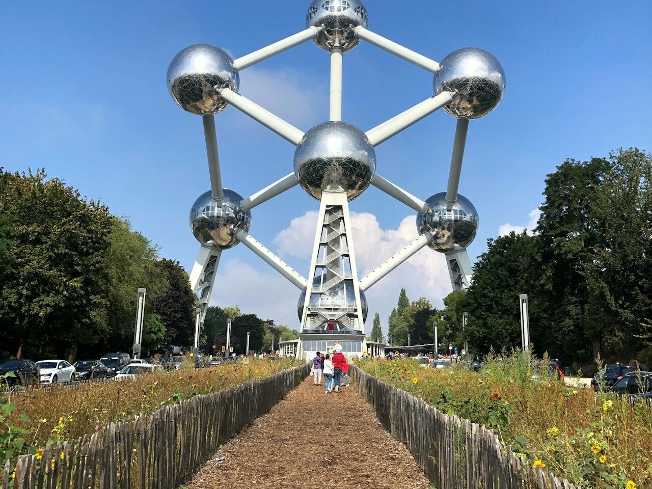 Kada geriausia keliauti į Briuselį pagal orus?