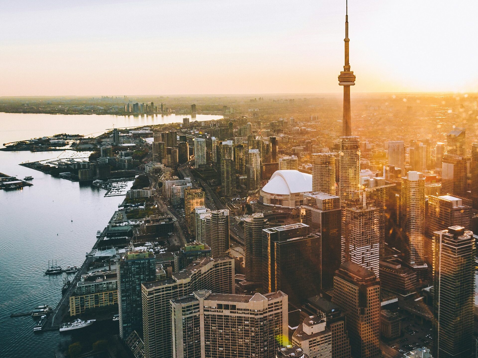 Laiko skirtumas tarp skirtingų Kanados miestų