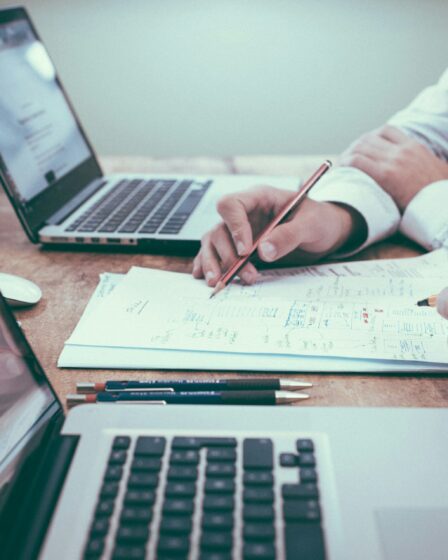 Rizikos vertinimas keliaujant: kaip sprendimai keičia mūsų patirtį