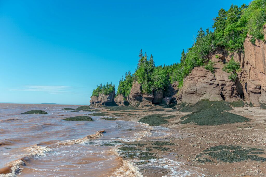 Įspūdingiausios Kanados įlankos: kur vanduo susitinka su horizontu