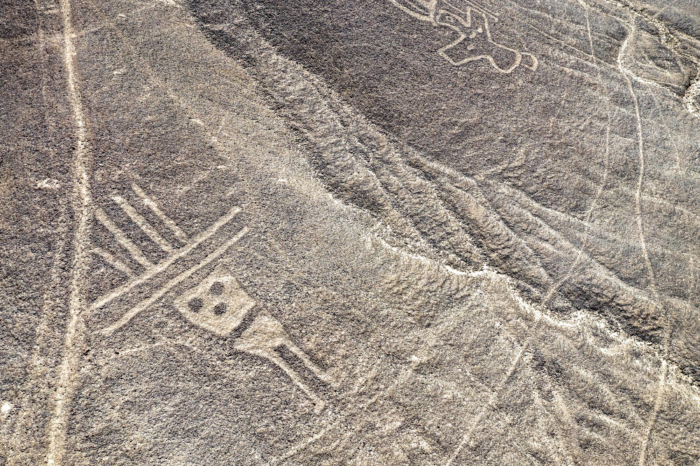 Nazkos piešiniai: teorijos ir spėjimai