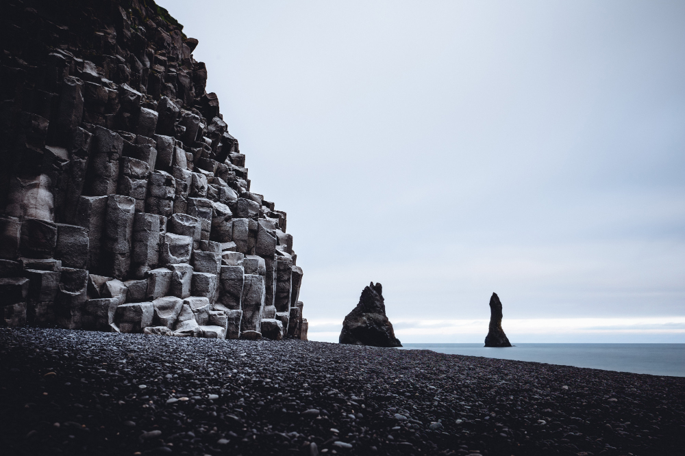 Juodasis paplūdimys Islandijoje: Reynisfjara