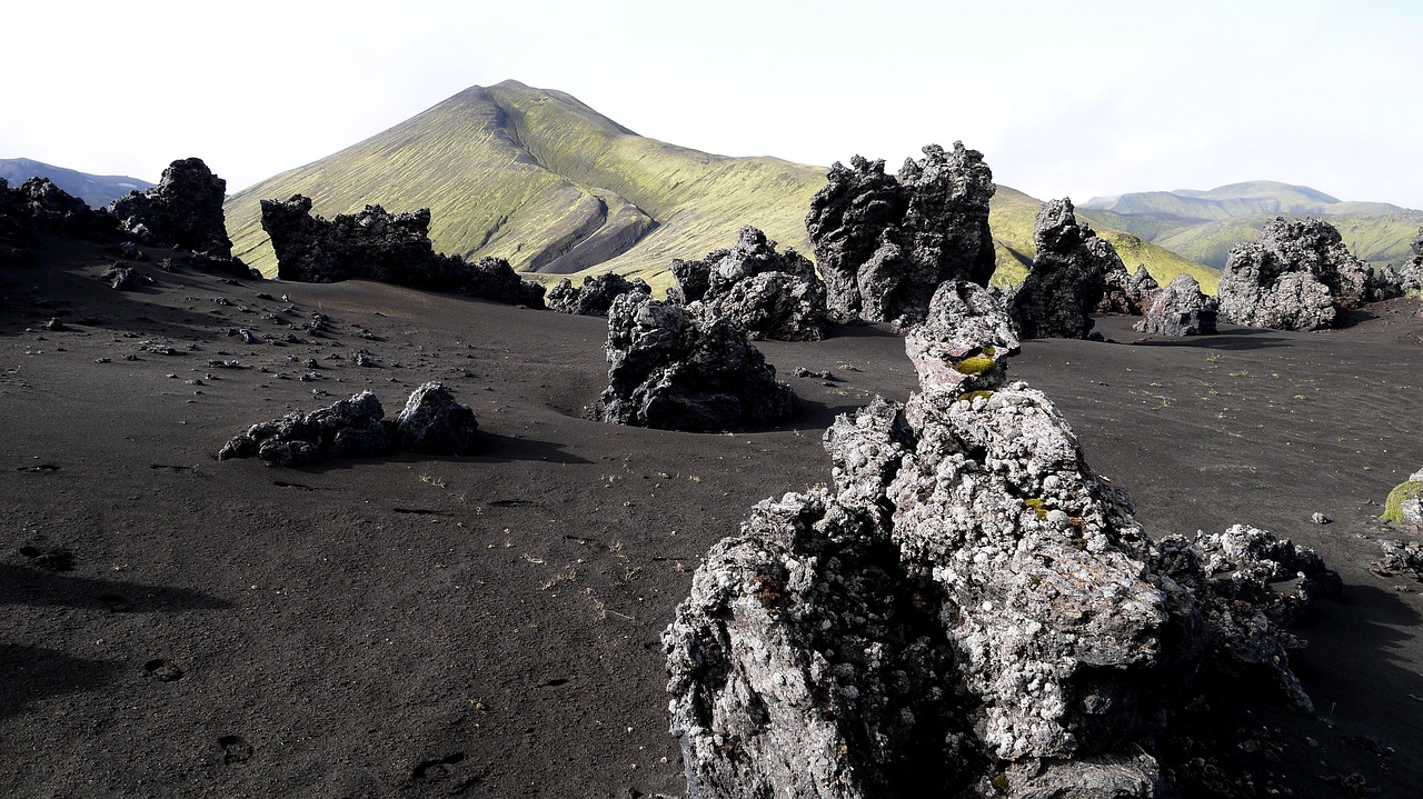 Islandijos ugnikalniai: aktyvūs ugnikalniai, vulkanai ir geologija