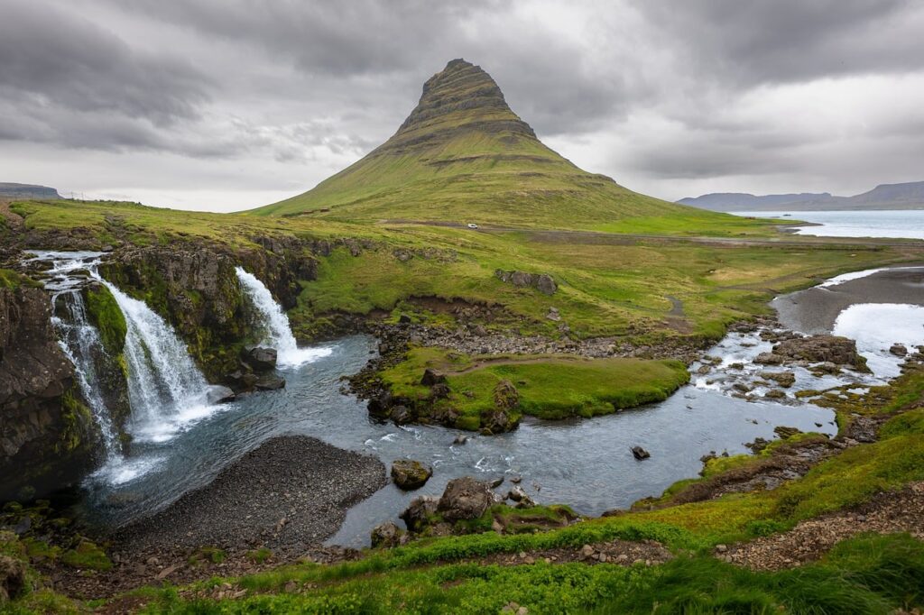 Vairavimo taisyklės ir saugumas kelyje